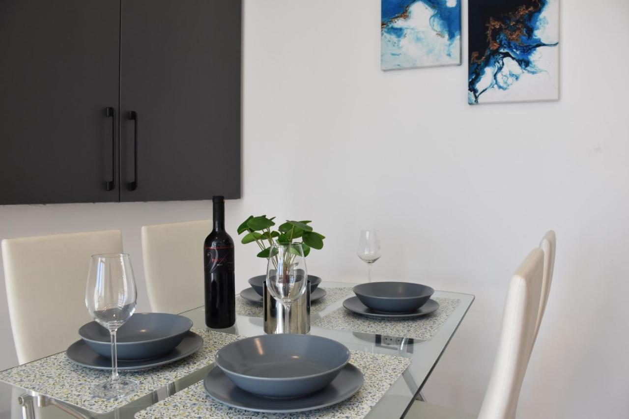 Ferienwohnung Apartman Lucana Tribalj Exterior foto
