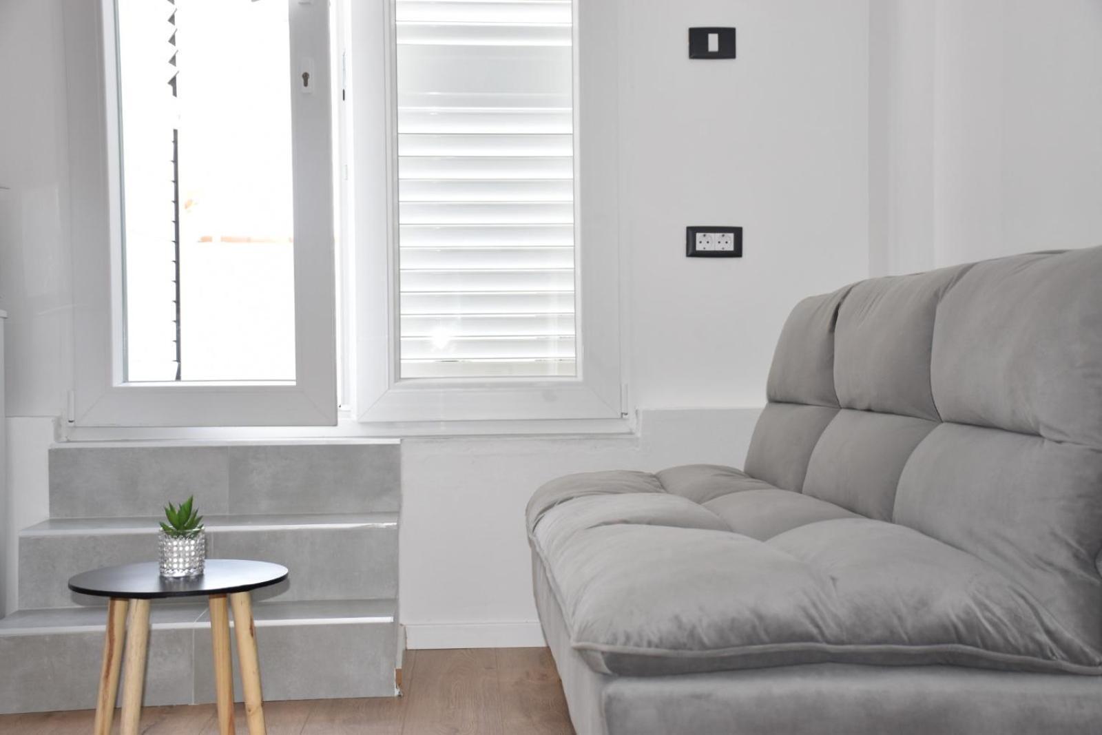 Ferienwohnung Apartman Lucana Tribalj Exterior foto